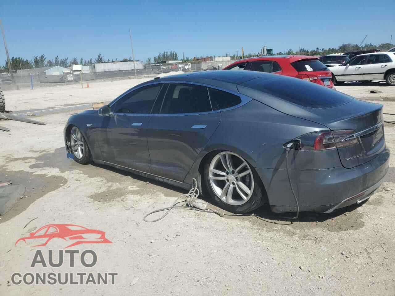 TESLA MODEL S 2013 - 5YJSA1AG3DFP13358