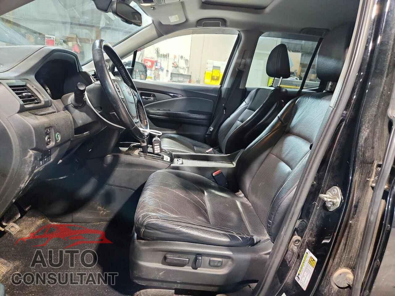 HONDA RIDGELINE 2017 - 5FPYK3F7XHB004743