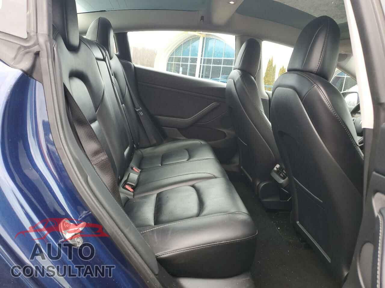 TESLA MODEL 3 2022 - 5YJ3E1EA9NF290317