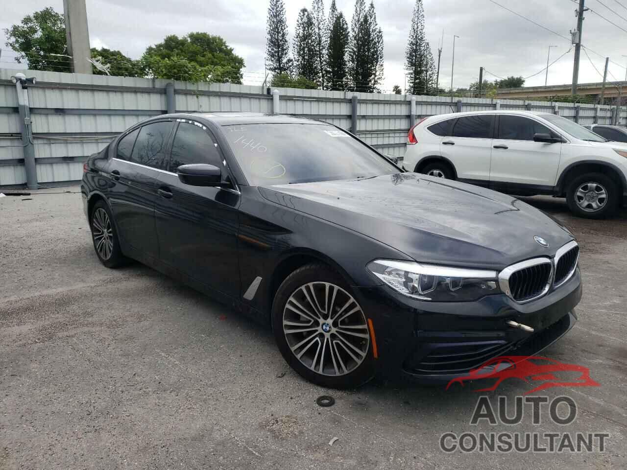 BMW 5 SERIES 2019 - WBAJE5C5XKWE66030