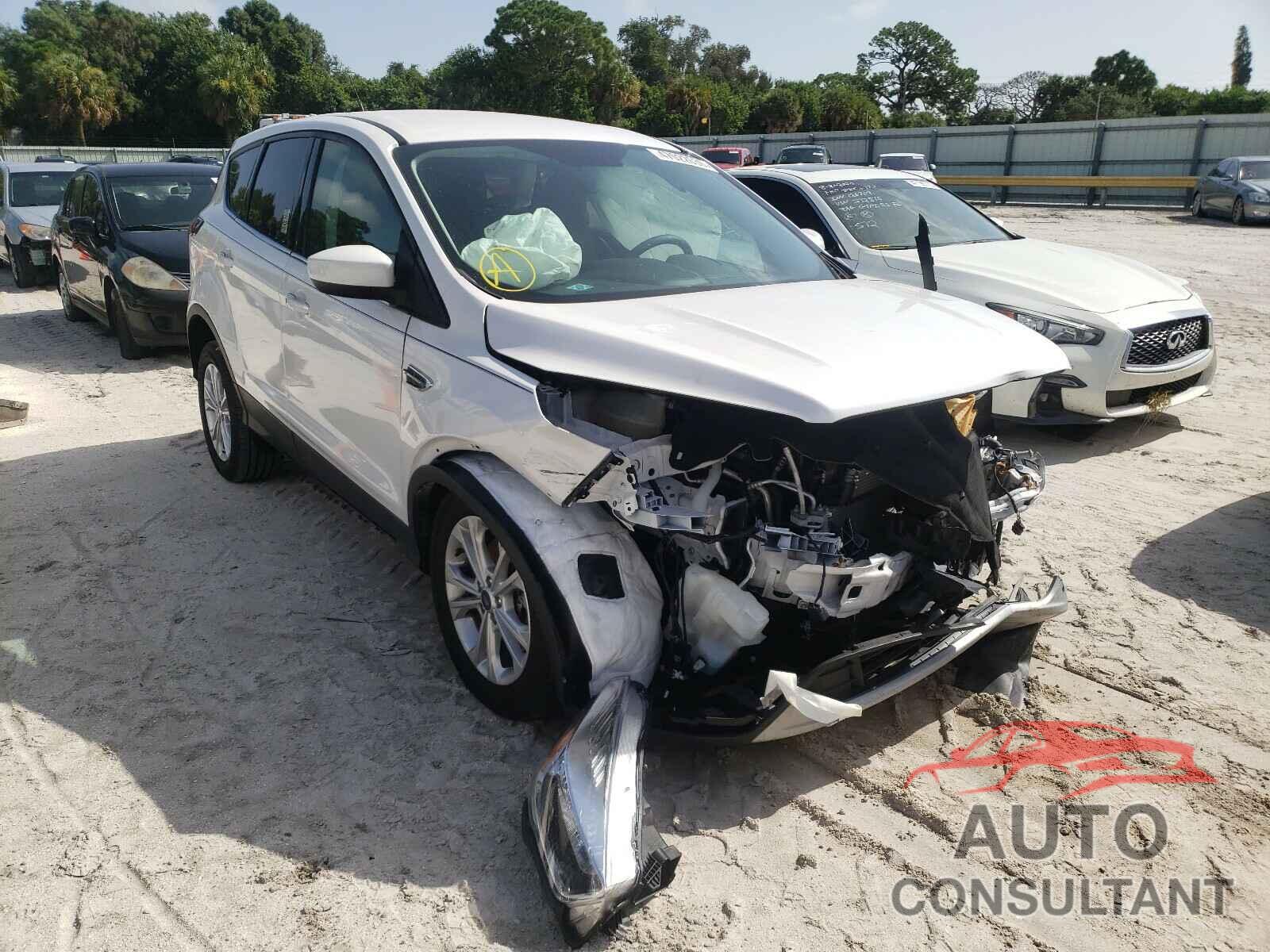 FORD ESCAPE 2019 - 1FMCU9GD5KUA25806