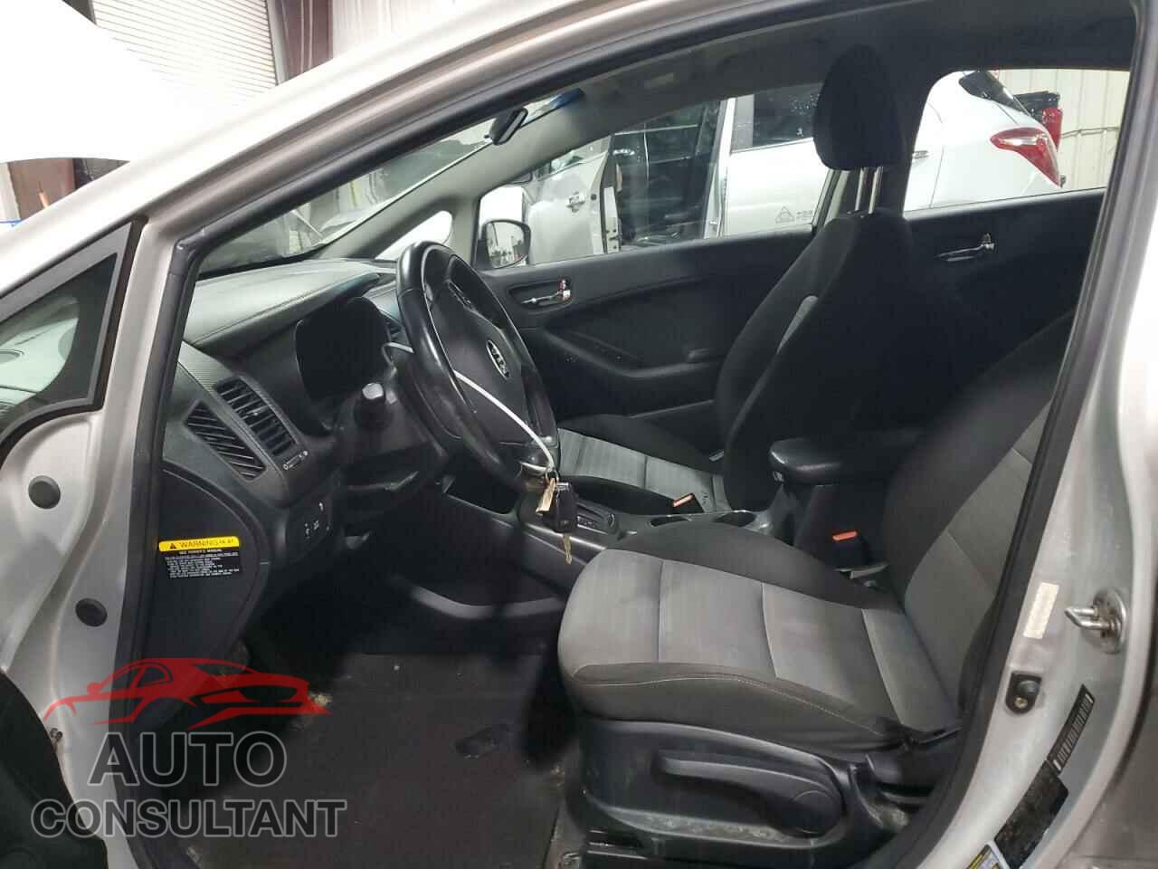 KIA FORTE 2015 - KNAFX4A82F5263455
