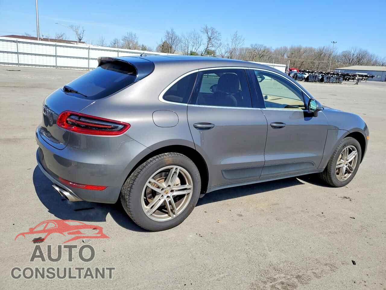 PORSCHE MACAN 2015 - WP1AB2A57FLB57602