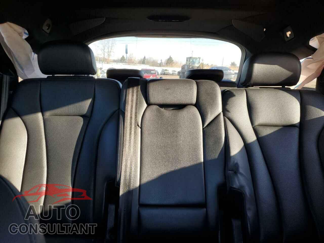 AUDI Q7 2017 - WA1LAAF76HD024676
