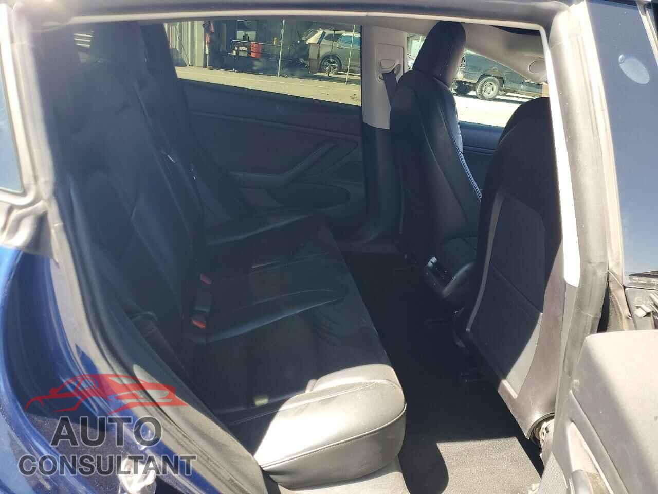 TESLA MODEL 3 2019 - 5YJ3E1EA1KF402247