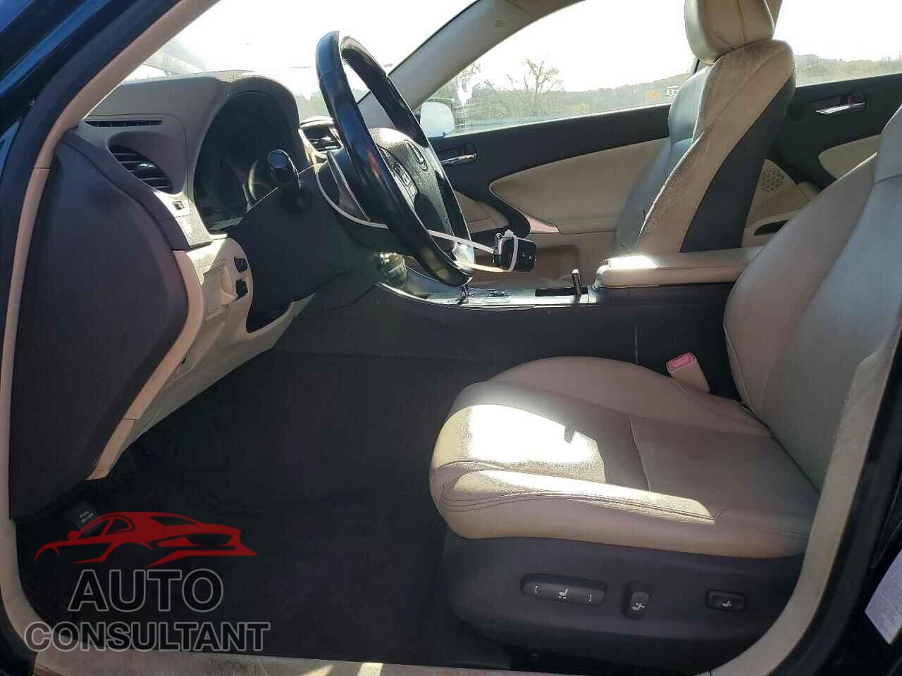 LEXUS IS 2009 - JTHBK262X95094927