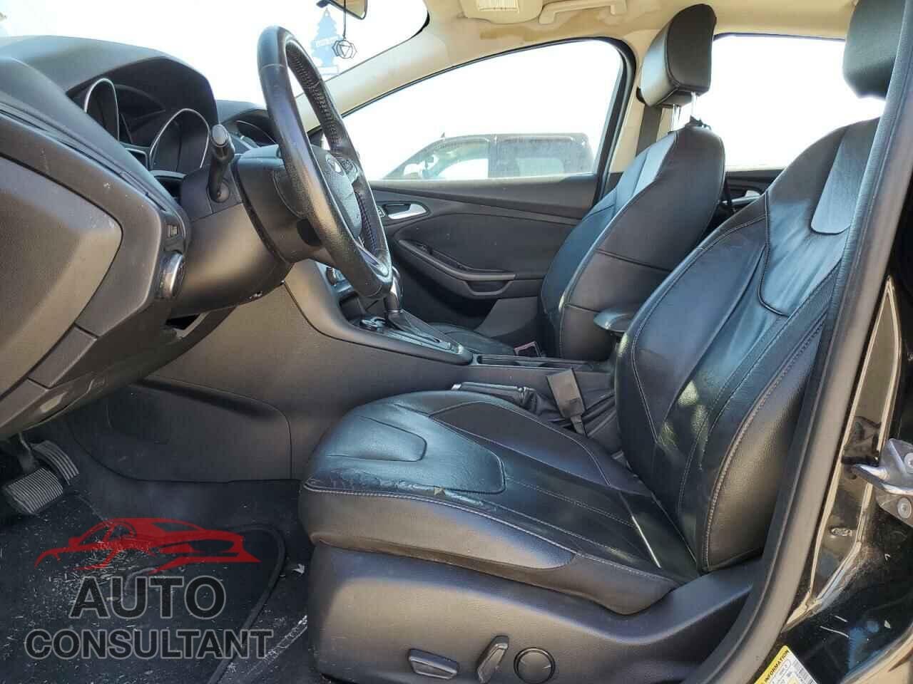 FORD FOCUS 2015 - 1FADP3K25FL323776