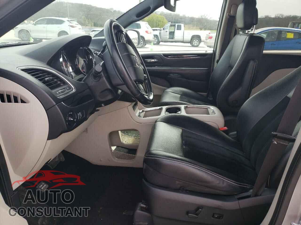 DODGE CARAVAN 2017 - 2C4RDGCG5HR685675