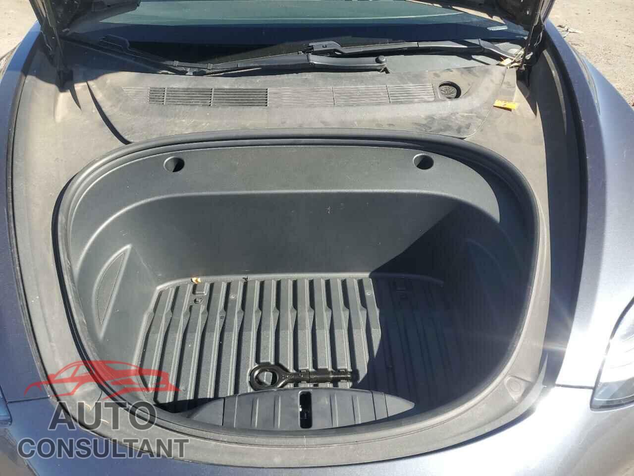 TESLA MODEL 3 2021 - 5YJ3E1EB9MF936706