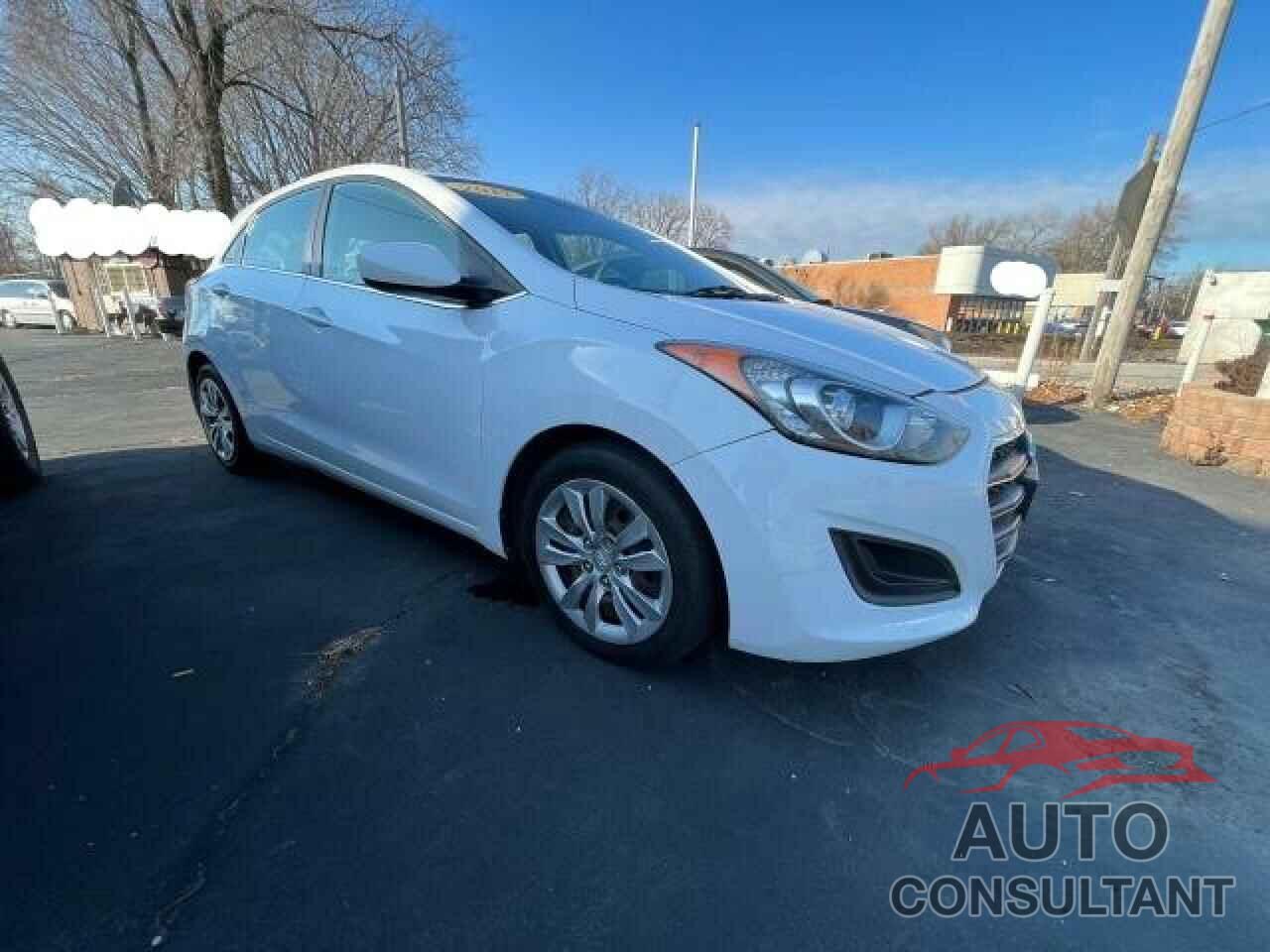HYUNDAI ELANTRA 2017 - KMHD35LH4HU373727