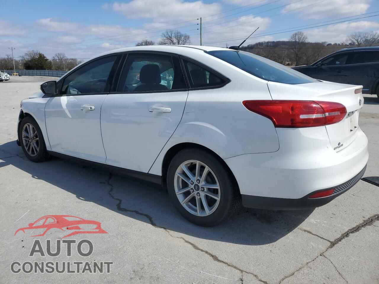 FORD FOCUS 2015 - 1FADP3F26FL301862