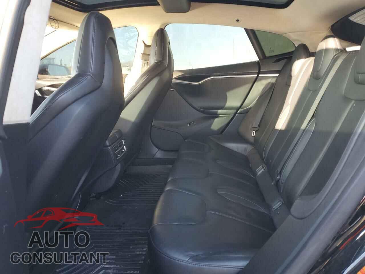 TESLA MODEL S 2013 - 5YJSA1DP4DFP21092