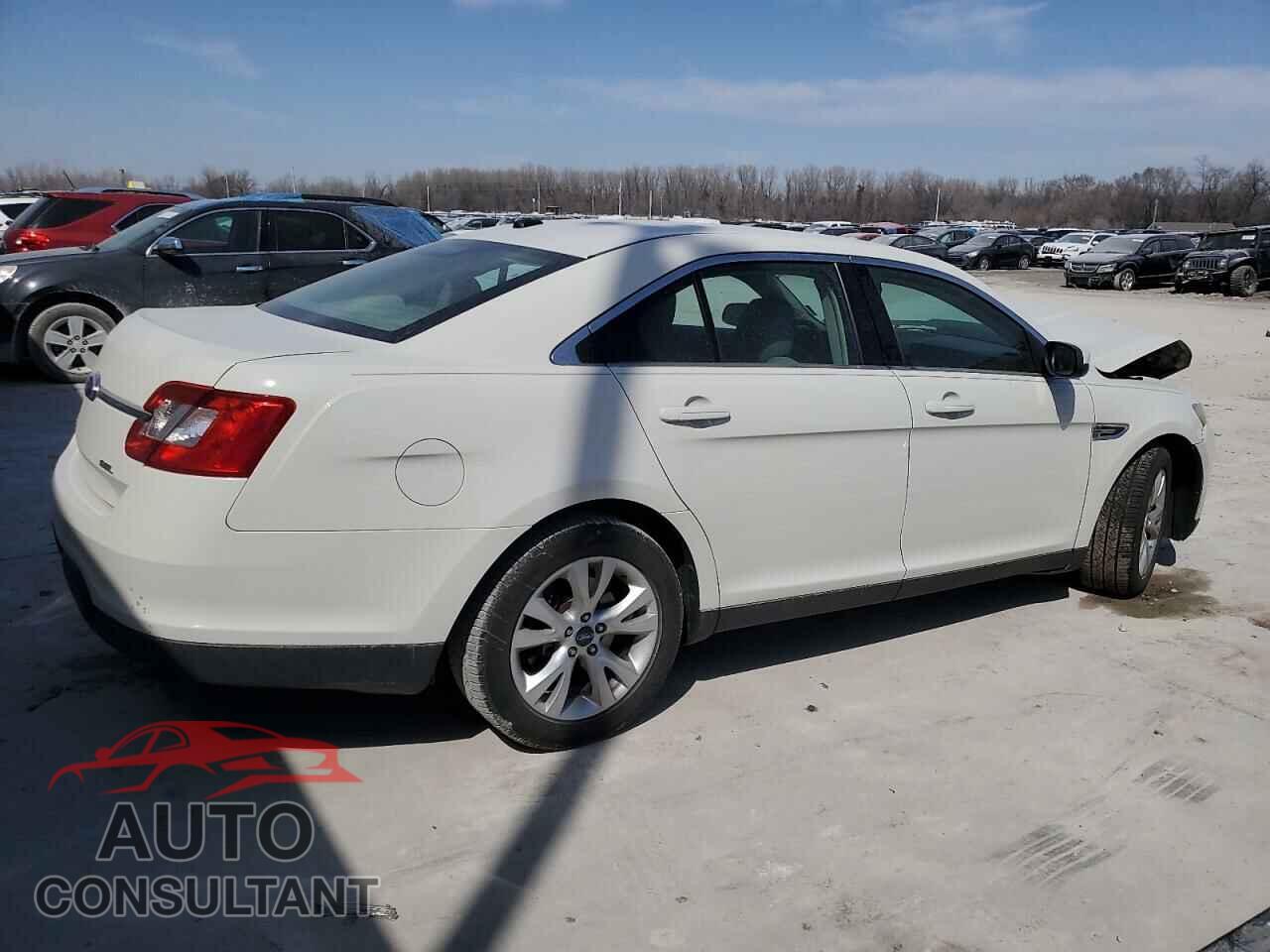 FORD TAURUS 2011 - 1FAHP2EW4BG174855