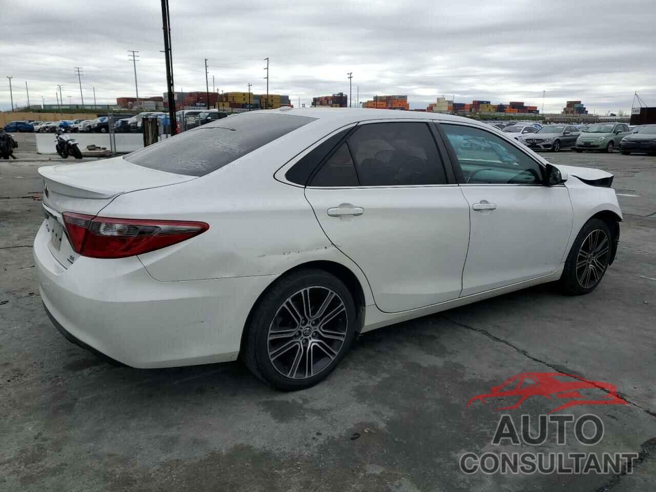 TOYOTA CAMRY 2016 - 4T1BF1FK3GU148051