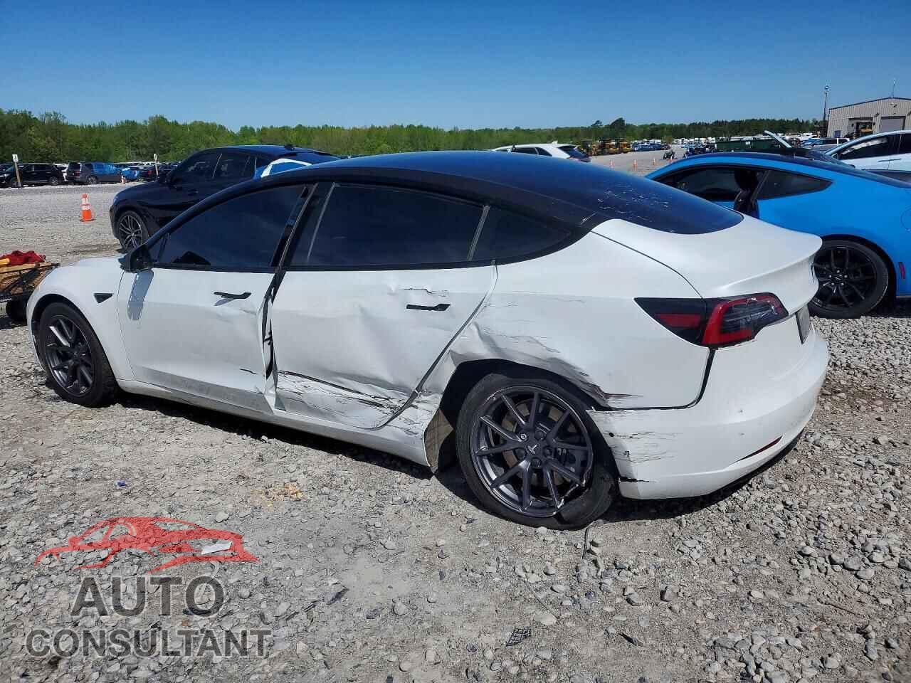 TESLA MODEL 3 2021 - 5YJ3E1EA5MF838327