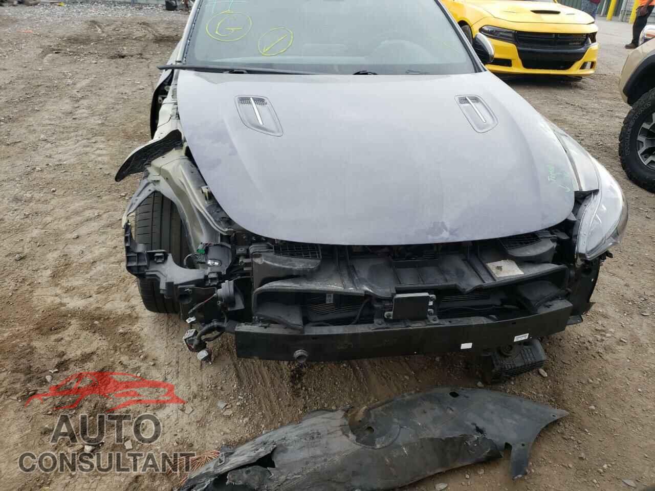KIA STINGER 2019 - KNAE45LC2K6066477