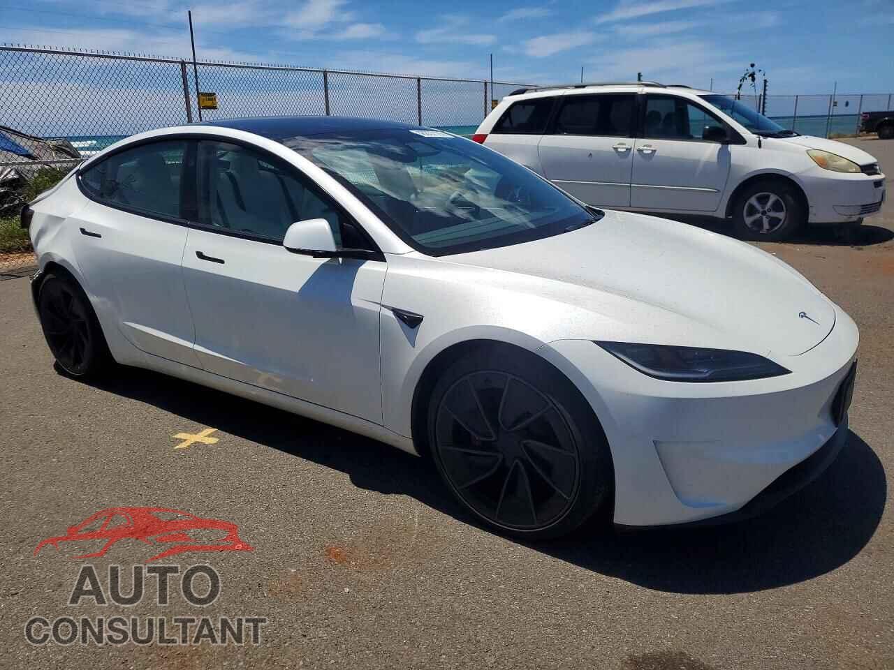 TESLA MODEL 3 2024 - 5YJ3E1ET7RF773909