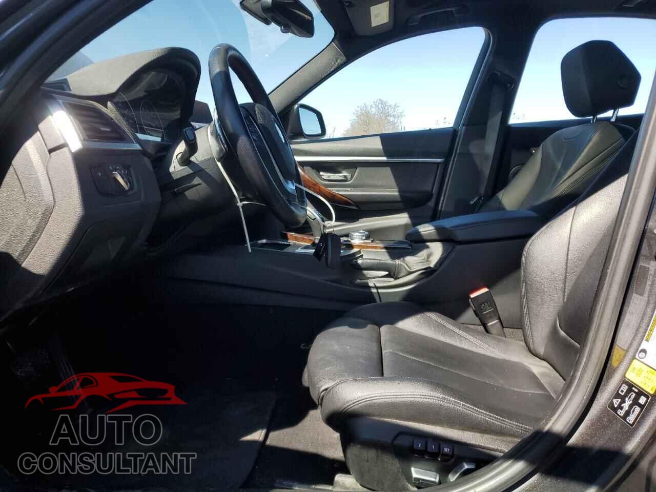 BMW 3 SERIES 2016 - WBA8E3G55GNU01979