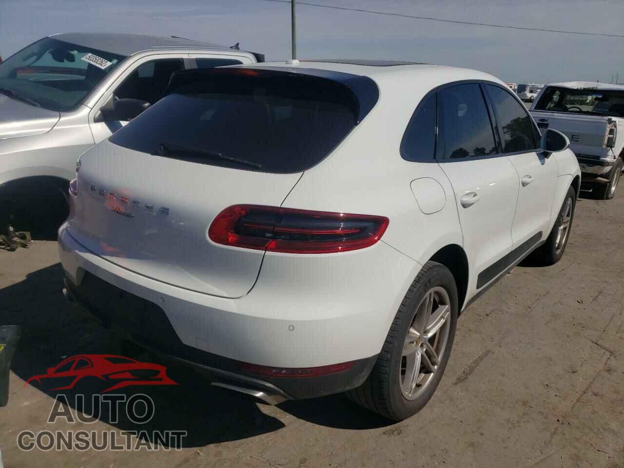 PORSCHE MACAN 2017 - WP1AA2A55HLB08159
