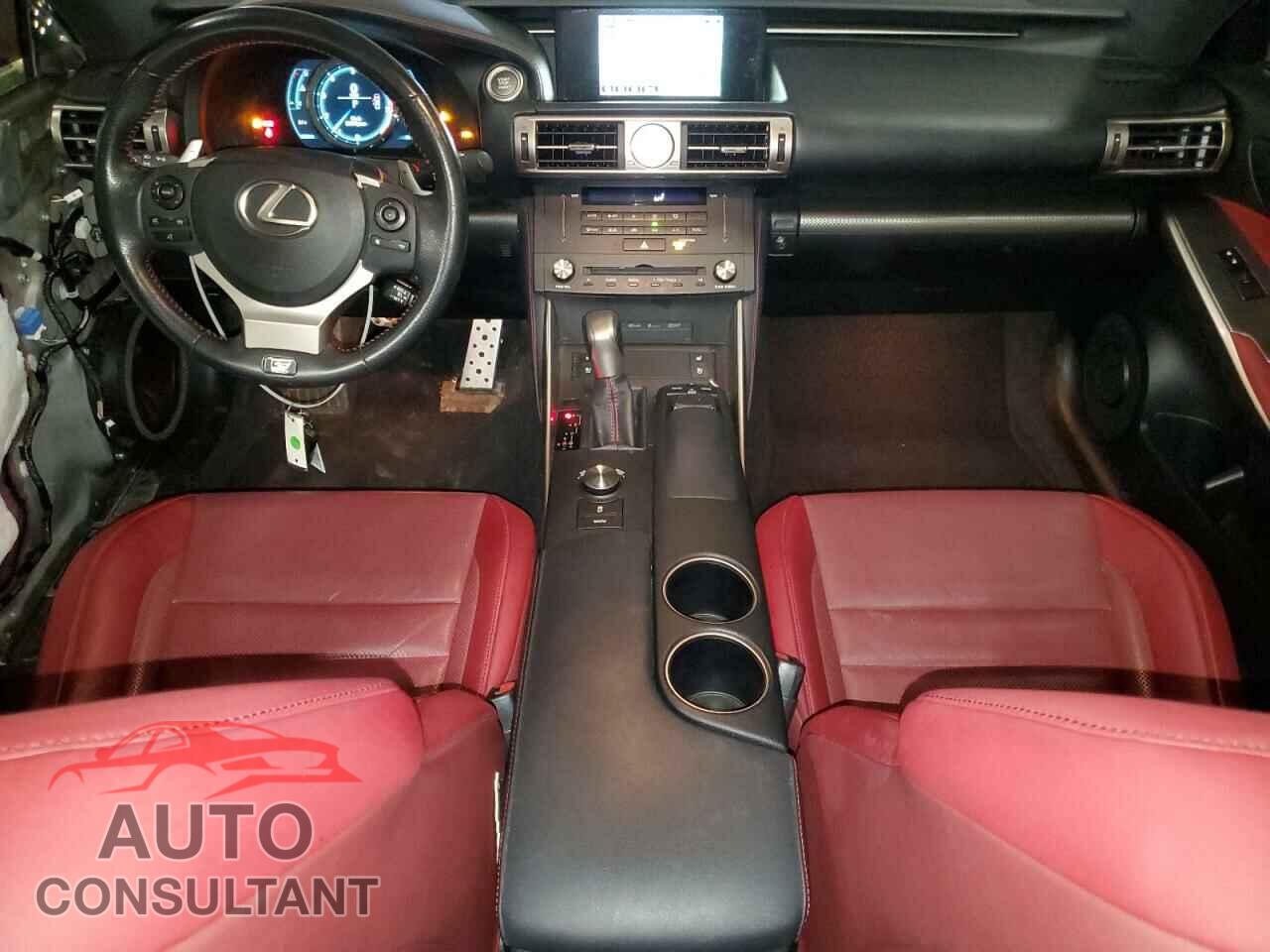 LEXUS IS 2015 - JTHCF1D29F5028726