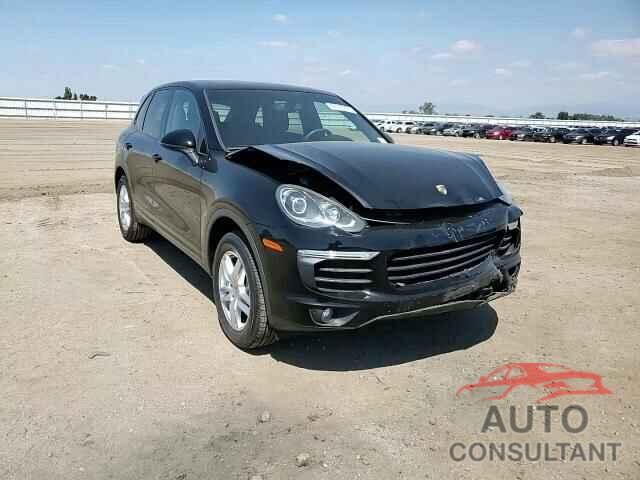 PORSCHE CAYENNE 2016 - WP1AA2A28GKA10110