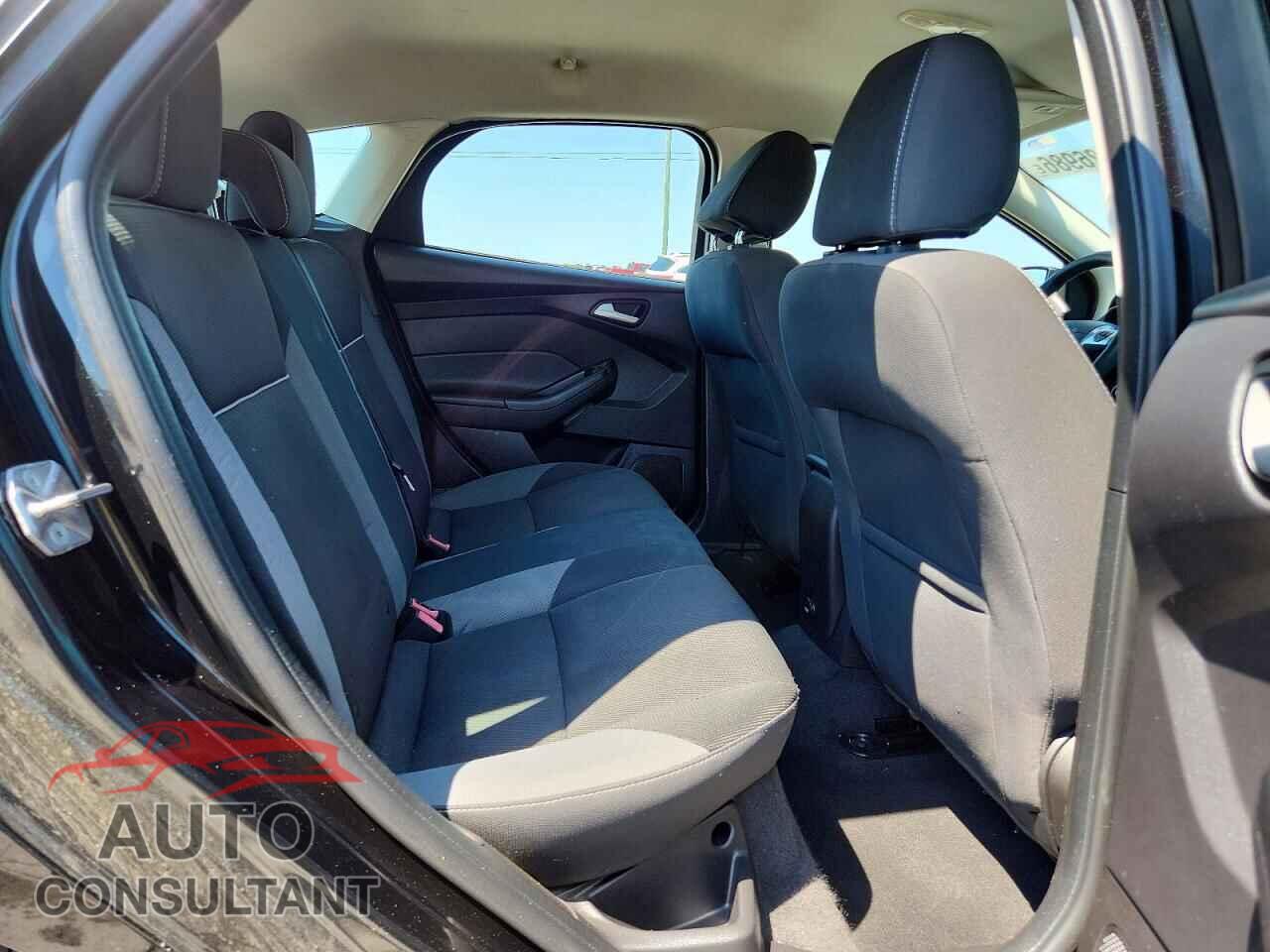 FORD FOCUS 2014 - 1FADP3K25EL363144