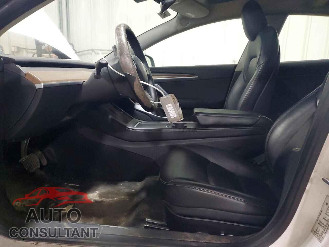TESLA MODEL 3 2022 - 5YJ3E1EB8NF291354