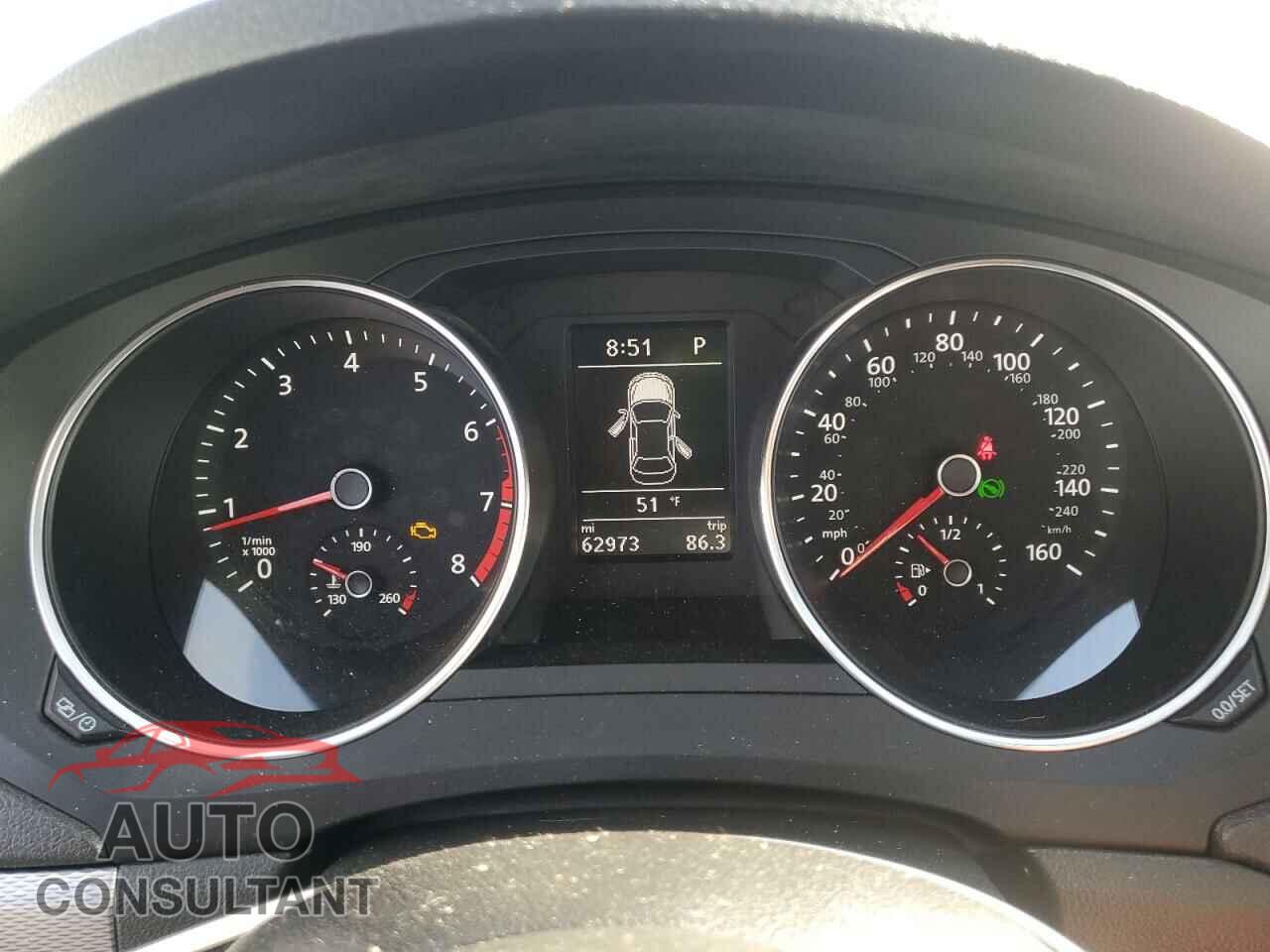 VOLKSWAGEN JETTA 2017 - 3VWDB7AJ1HM217834