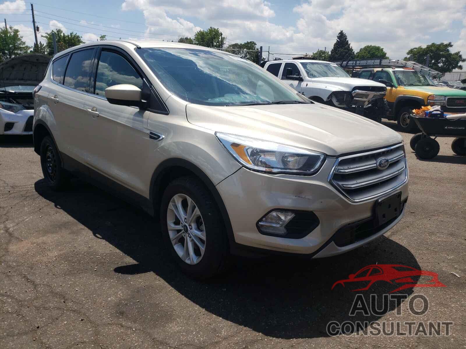 FORD ESCAPE 2017 - 1FMCU9GDXHUE16054