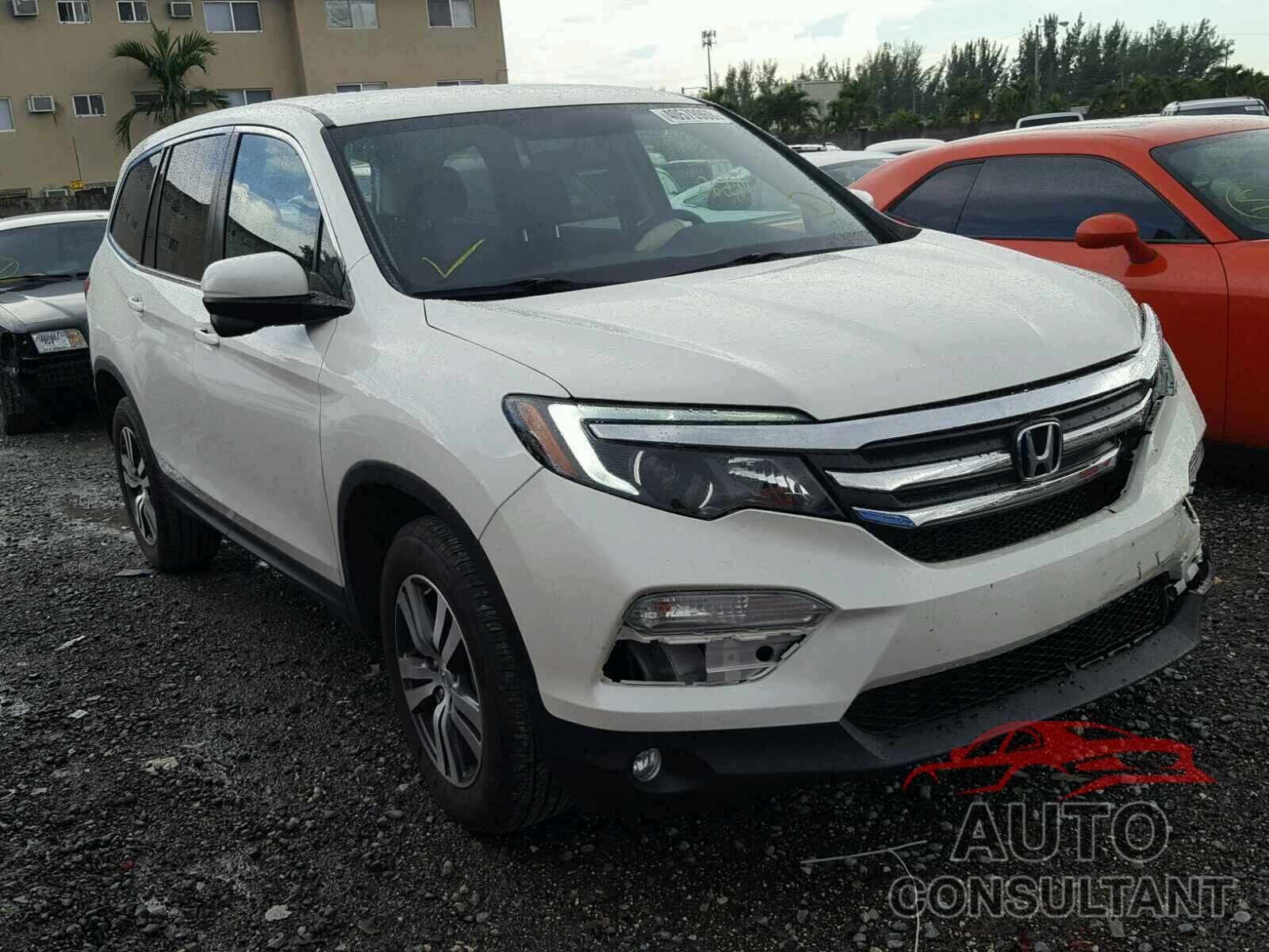 HONDA PILOT 2017 - 5FNYF5H38HB019731