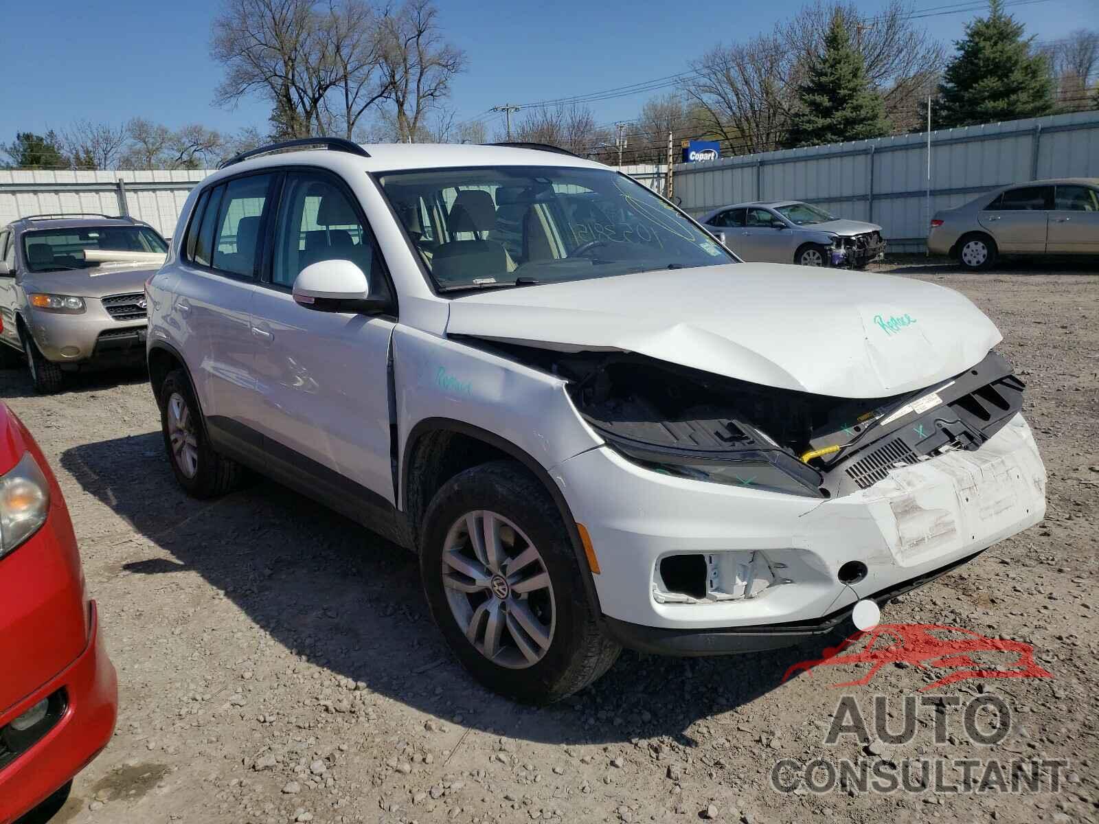 VOLKSWAGEN TIGUAN 2016 - WVGAV7AX4GW586411