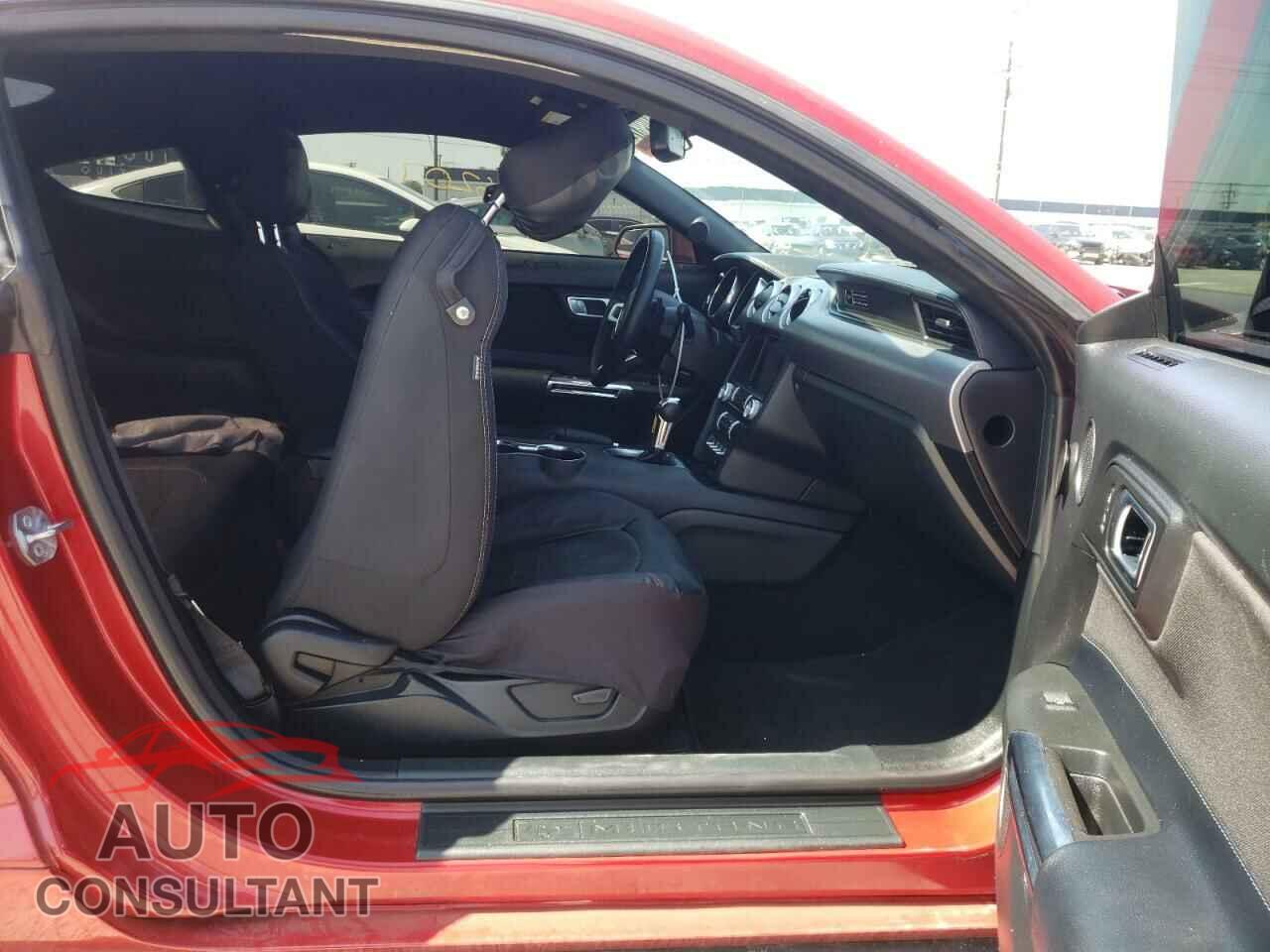 FORD MUSTANG 2020 - 1FA6P8TH7L5176868