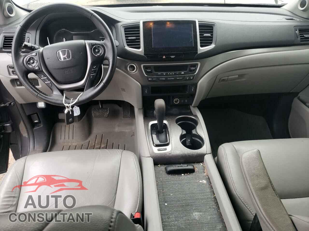 HONDA PILOT 2017 - 5FNYF5H55HB019297