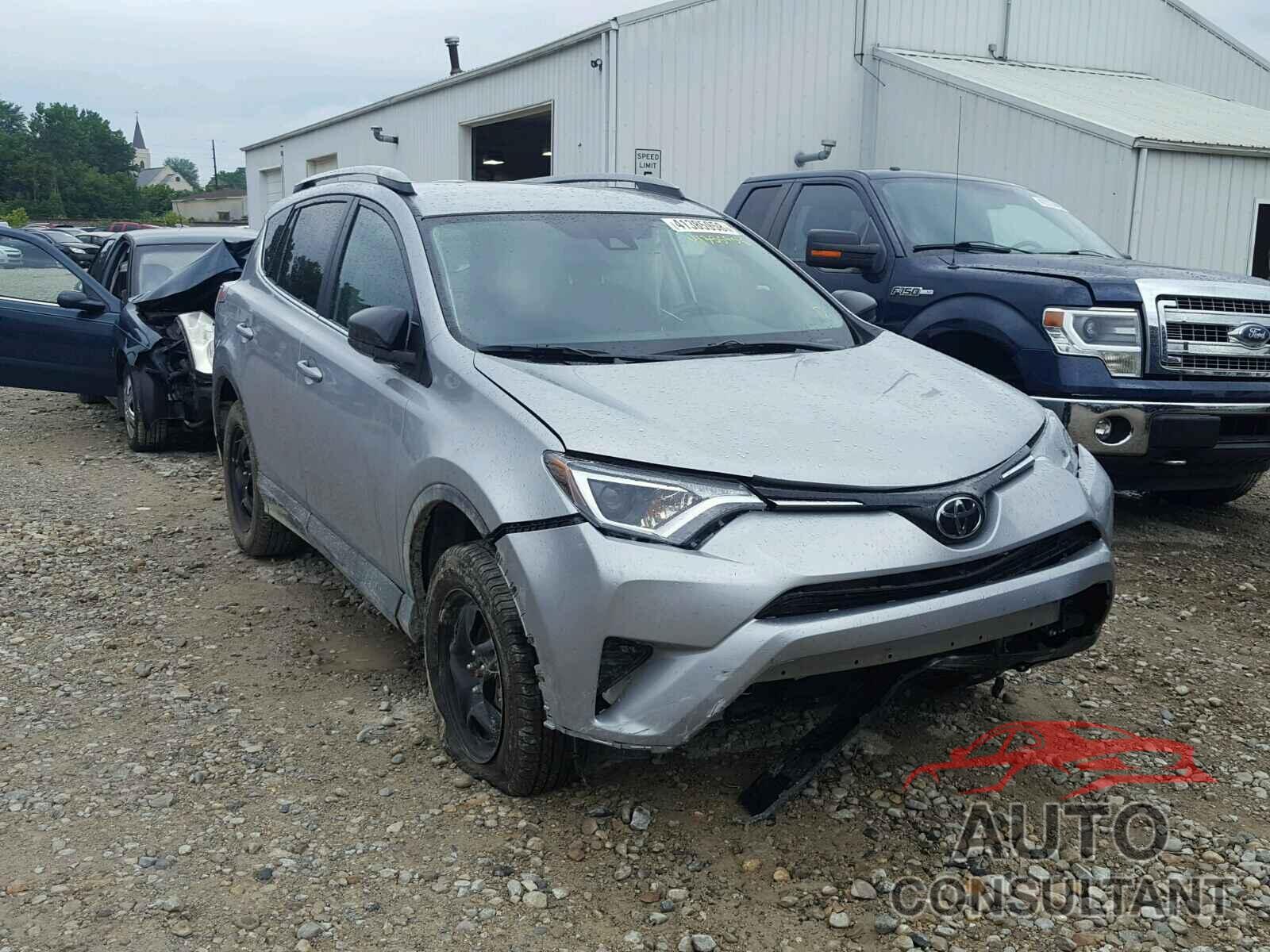 TOYOTA RAV4 LE 2018 - 2T3ZFREVXJW415872