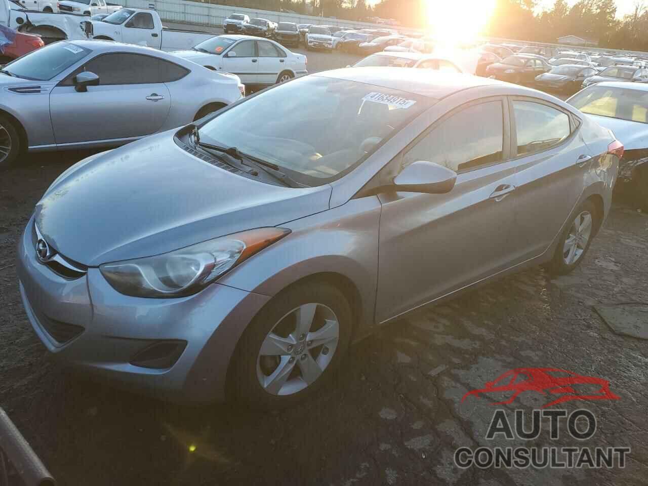 HYUNDAI ELANTRA 2013 - KMHDH4AE0DU769667