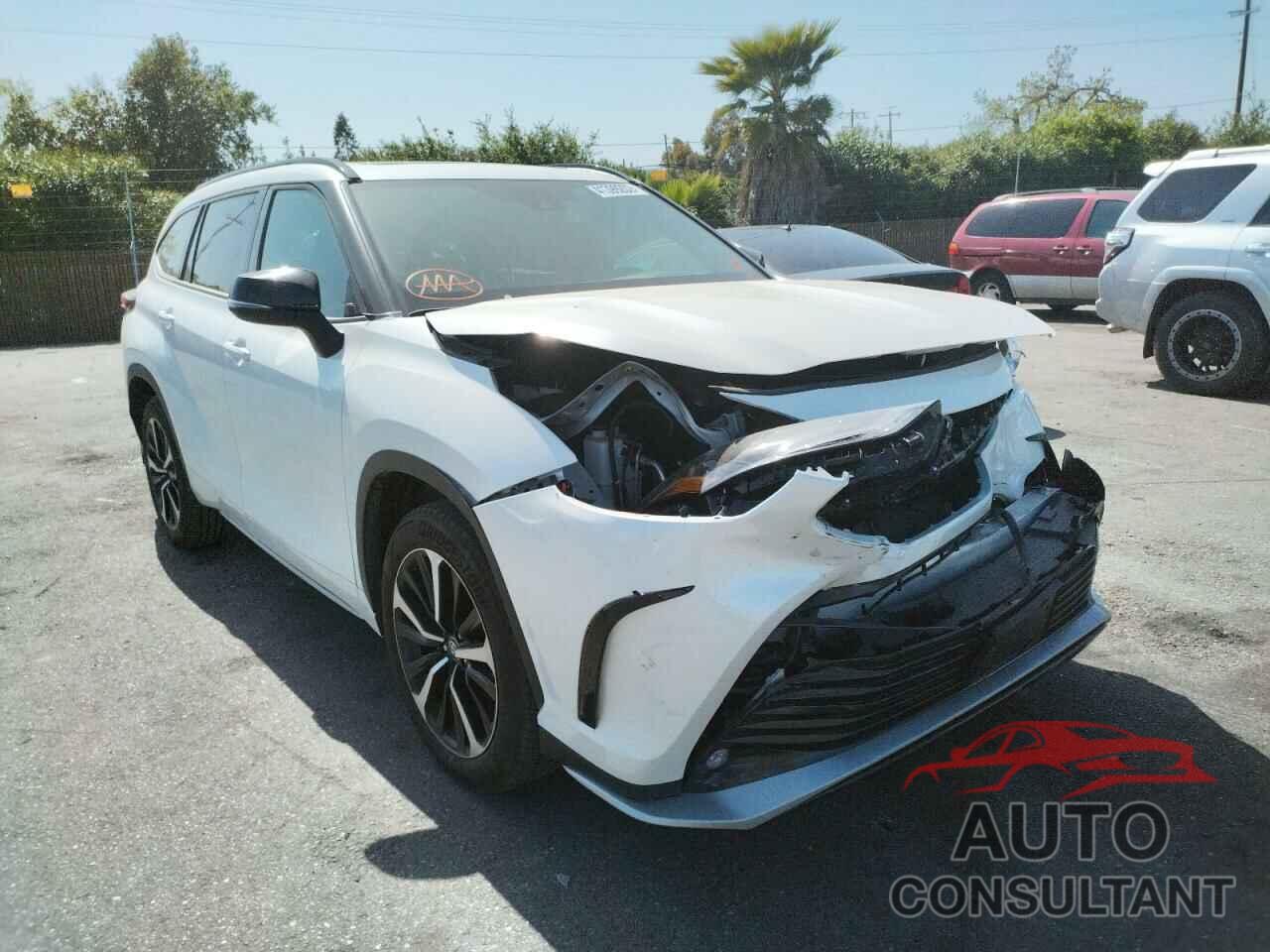 TOYOTA HIGHLANDER 2021 - 5TDJZRBH9MS108301