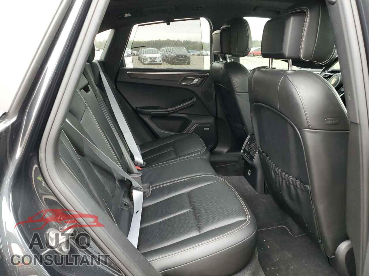 PORSCHE MACAN 2018 - WP1AG2A59JLB60219