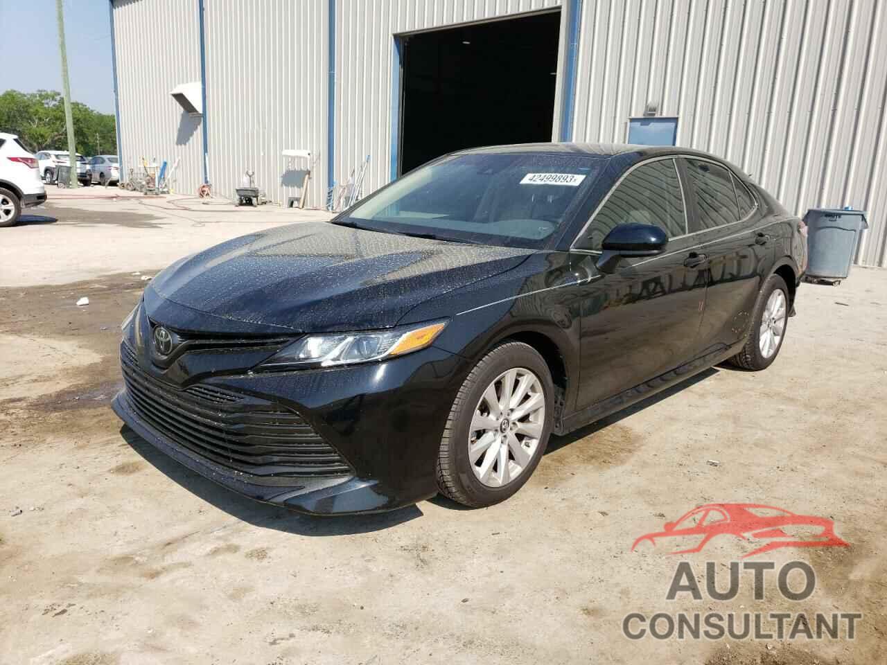 TOYOTA CAMRY 2018 - 4T1B11HK7JU145088