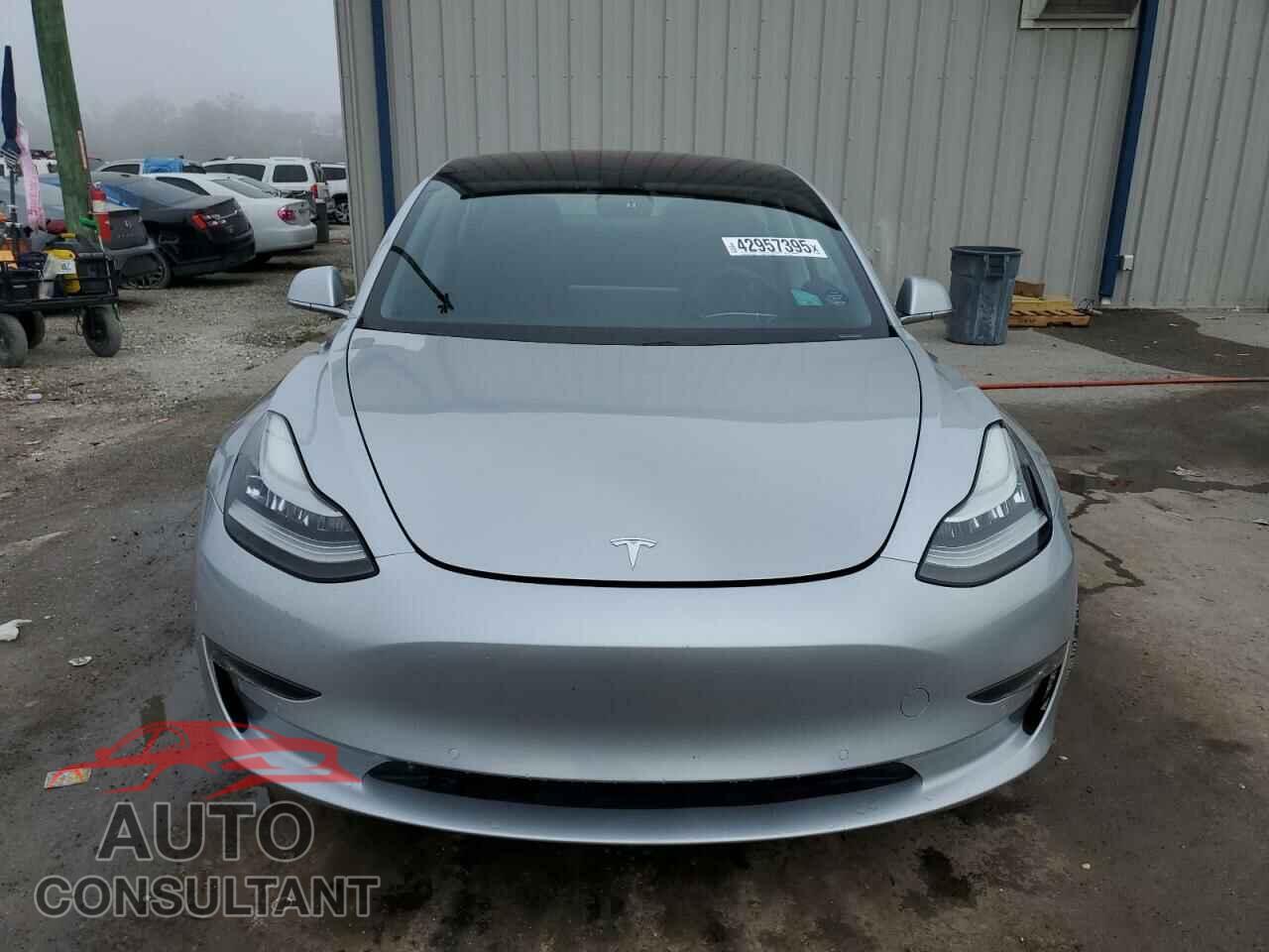 TESLA MODEL 3 2018 - 5YJ3E1EA6JF048384