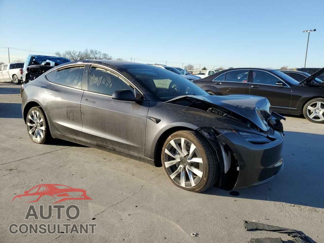 TESLA MODEL 3 2024 - 5YJ3E1EA3RF767376