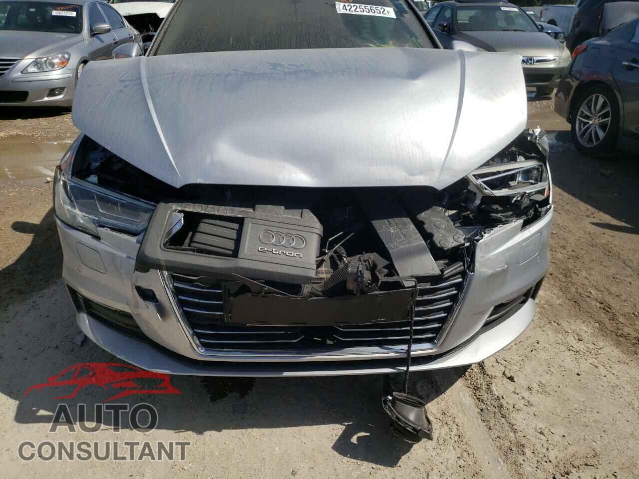AUDI A3 2018 - WAUTPBFF3JA075915