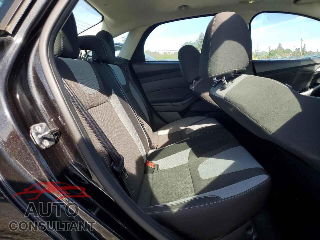 FORD FOCUS 2012 - 1FAHP3F28CL423507