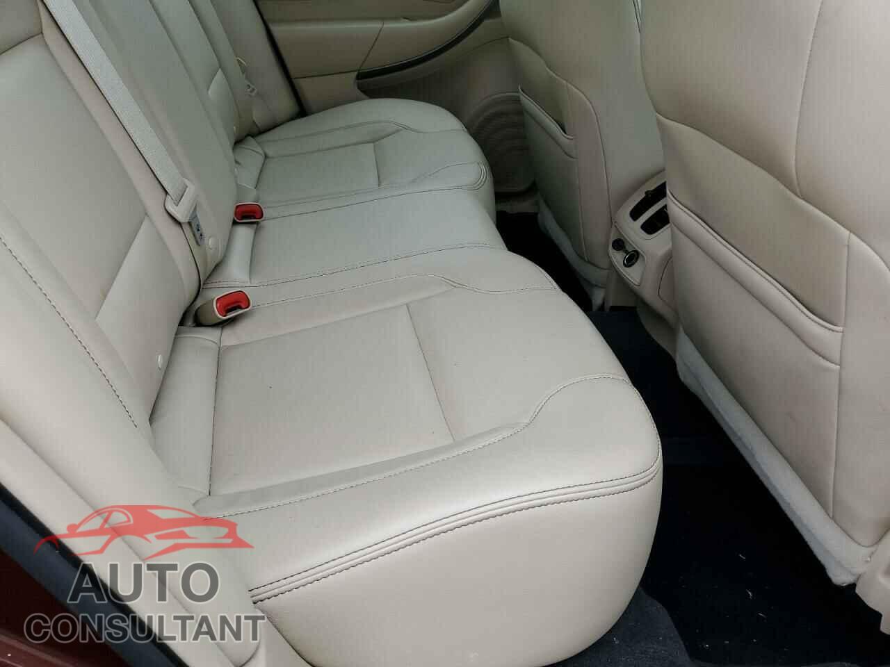 FORD TAURUS 2015 - 1FAHP2E83FG202720