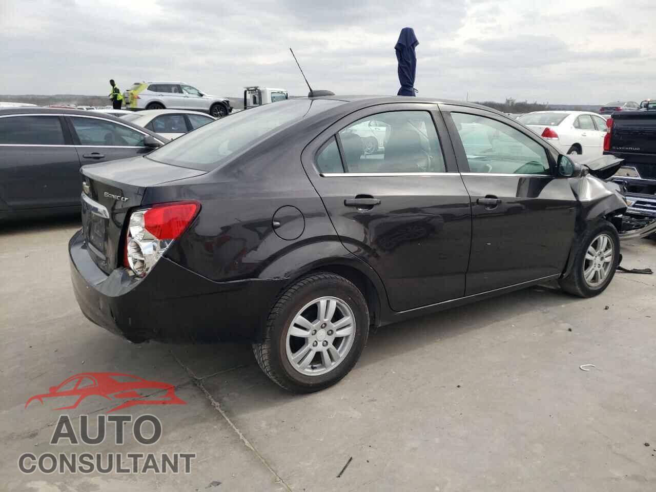 CHEVROLET SONIC 2016 - 1G1JC5SH3G4133861