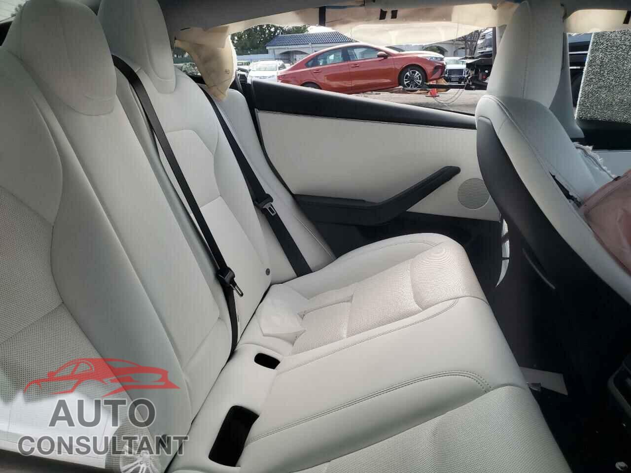 TESLA MODEL 3 2024 - 5YJ3E1EA4RF812230