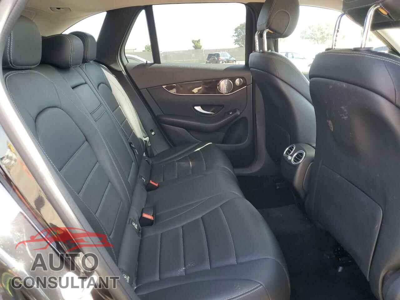 MERCEDES-BENZ GLC-CLASS 2016 - WDC0G4JB7GF006821