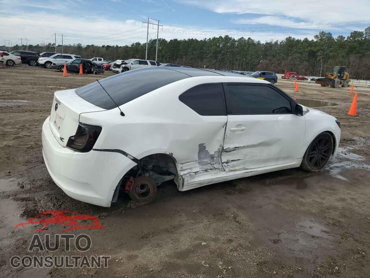TOYOTA SCION 2012 - JTKJF5C76C3036585