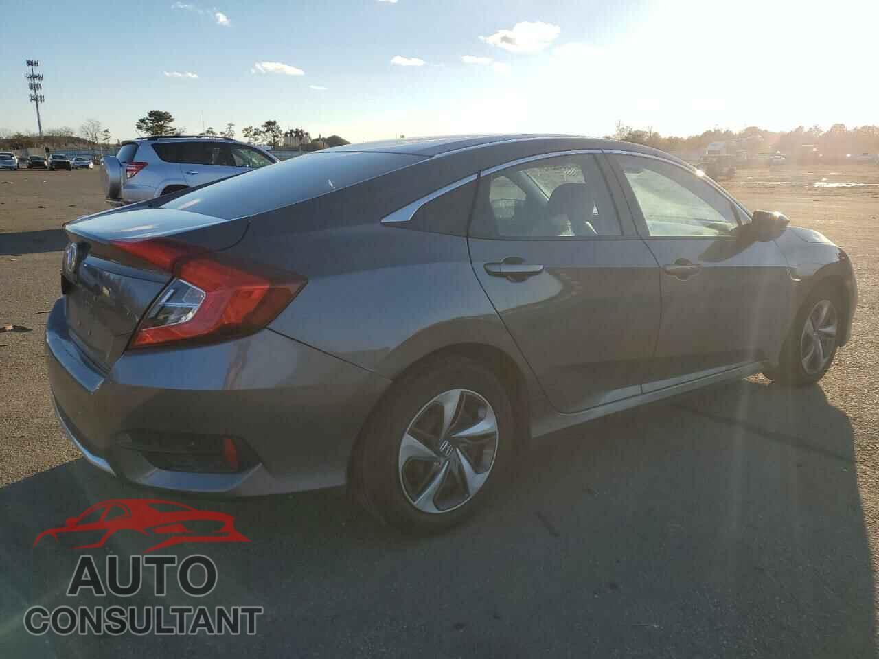 HONDA CIVIC 2019 - 2HGFC2F60KH577216