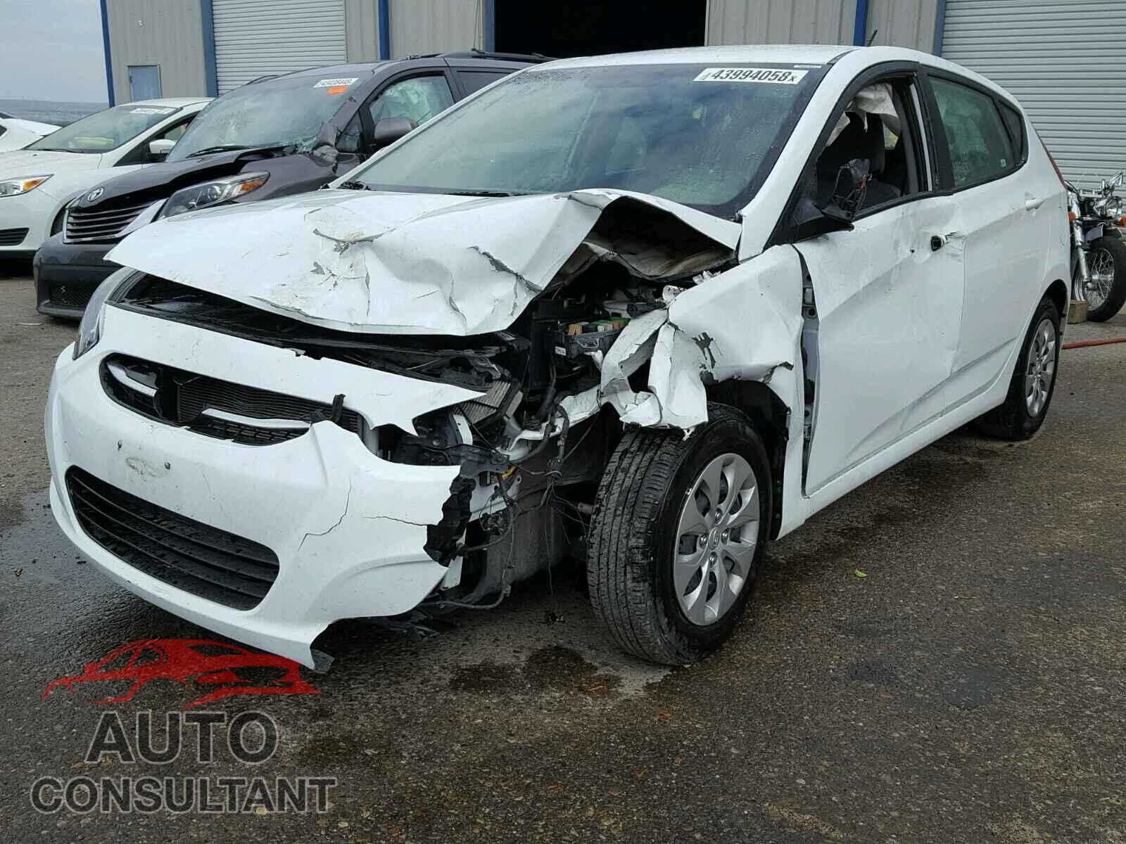 HYUNDAI ACCENT 2017 - KMHCT5AE2HU331237