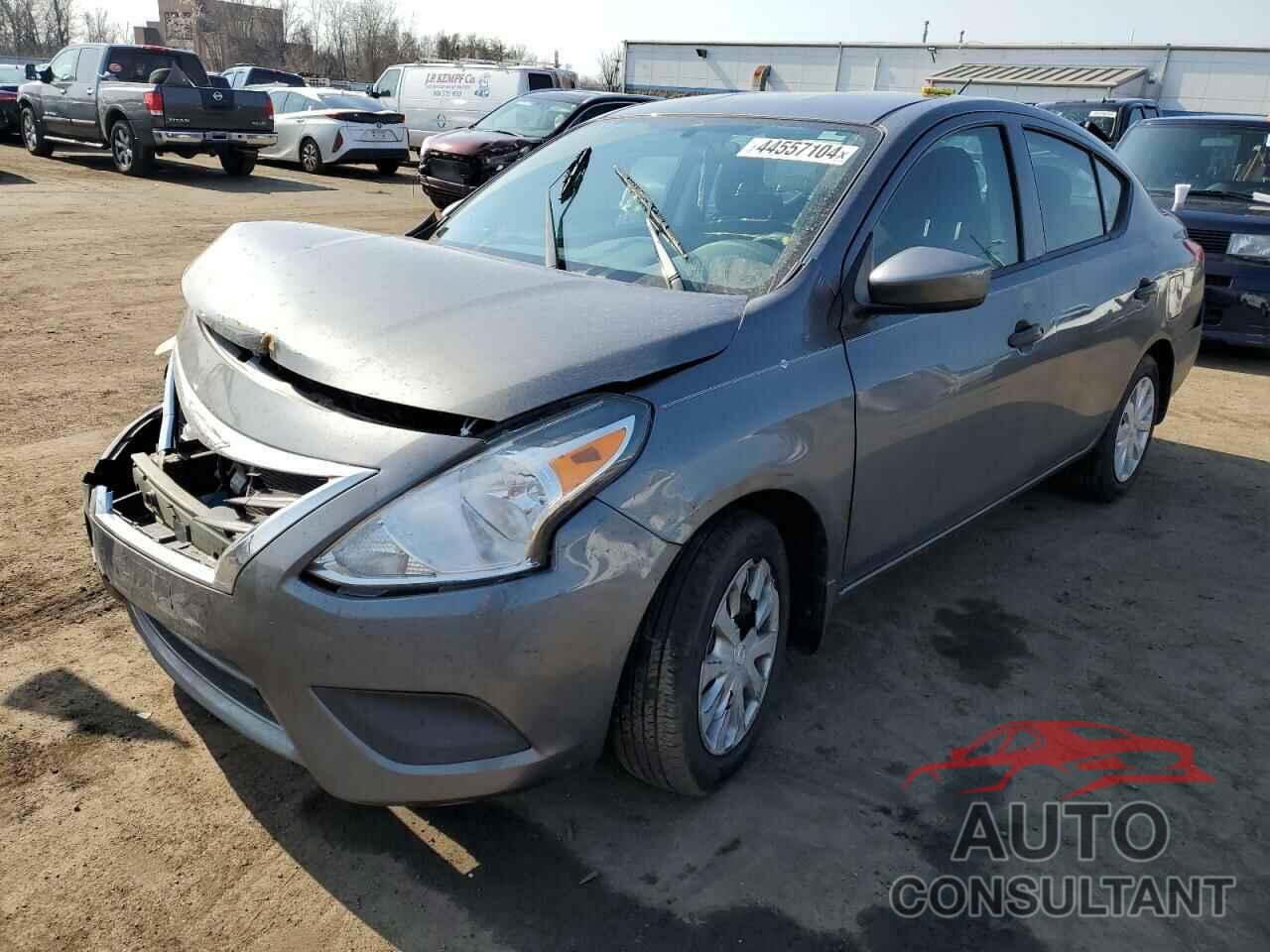 NISSAN VERSA 2018 - 3N1CN7AP8JL810955